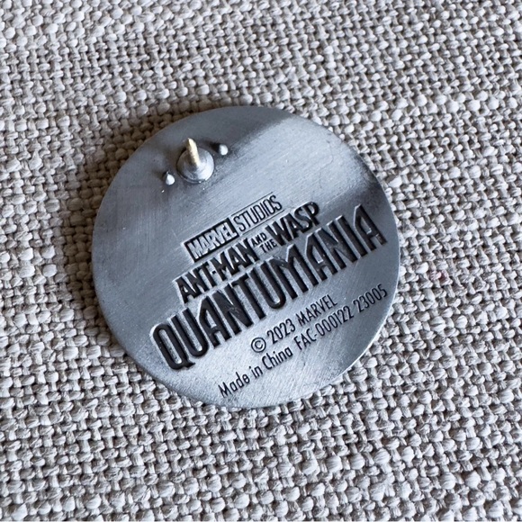 Marvel Ant-Man Quantumania Pym Particle Pin Badge Disney Movie Insider Exclusive - Picture 5 of 7
